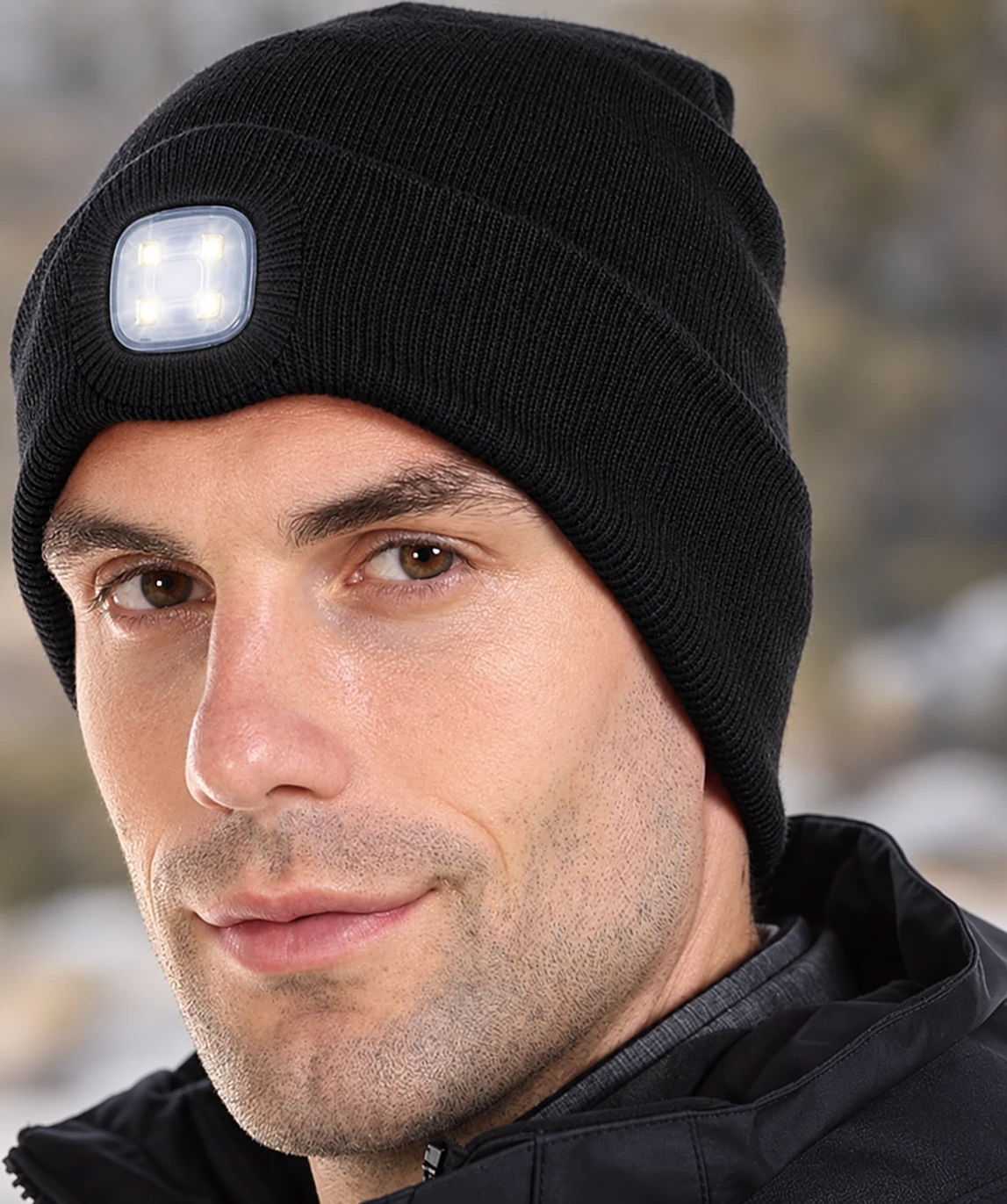 LumiBeanie – kapa s polnilno LED-lučko